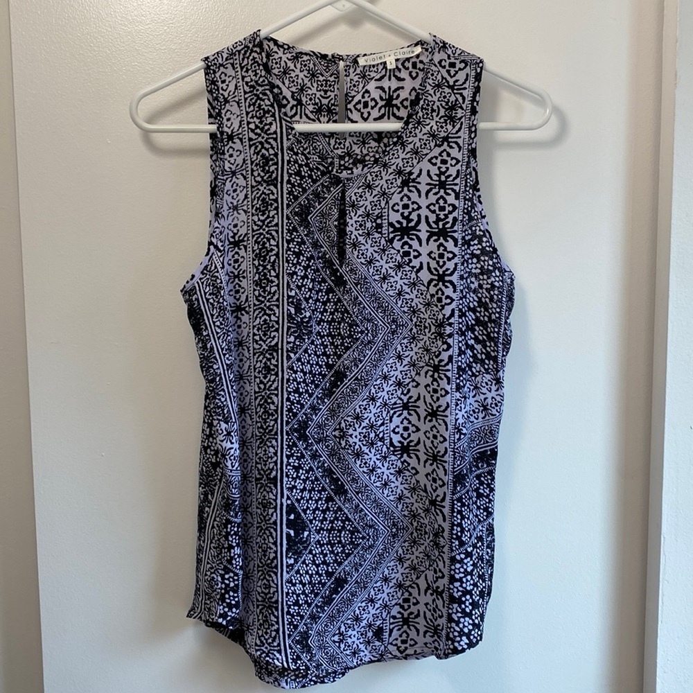 Urban Outfitters patterned keyhole tank